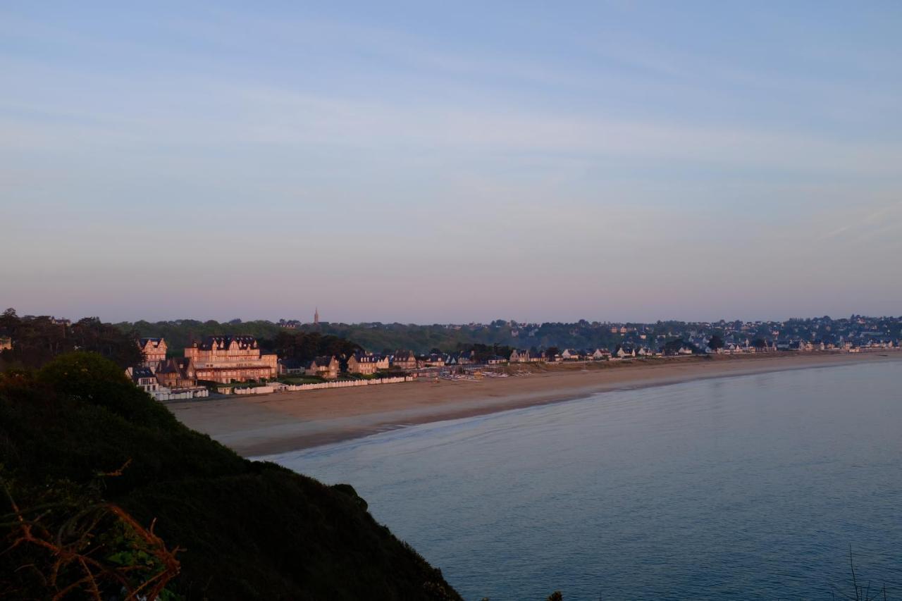 Belle Maison Acces Plage A Pied A La Garde St Cast Saint-Cast-le-Guildo Exterior foto